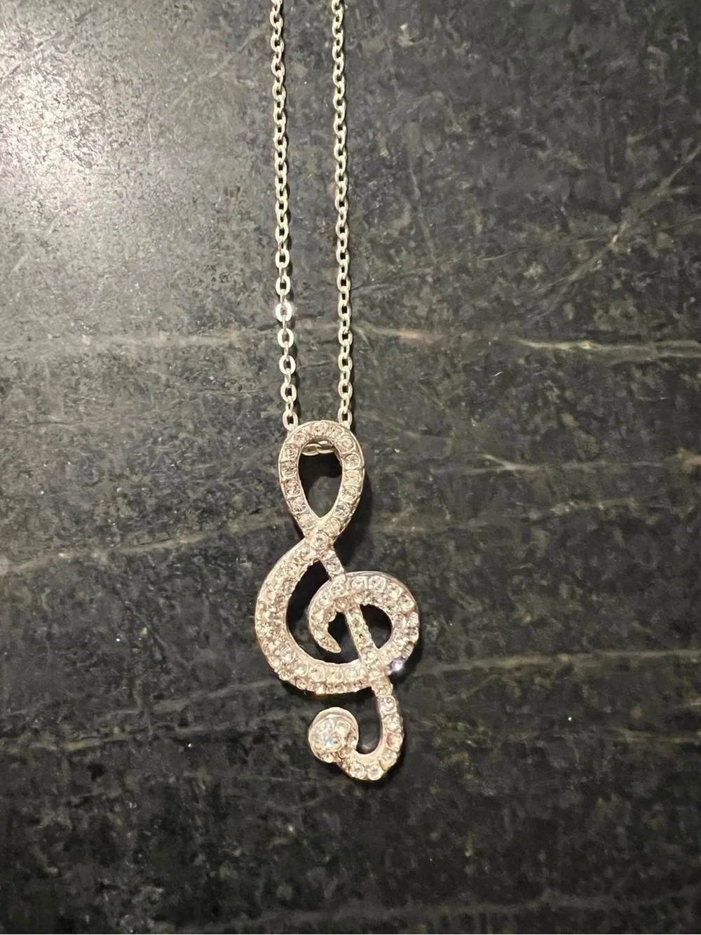 Rhinestone Treble Clef Pendant Necklace - Gold